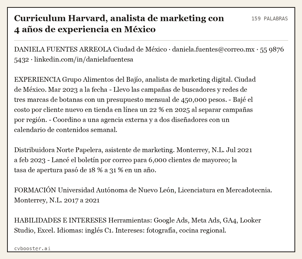 Ejemplo completo: Curriculum Harvard, analista de marketing con 4 años de experiencia en México, 159 palabras