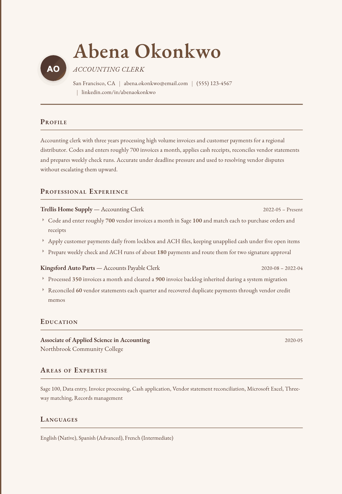Accounting Clerk resume example, Vintage template