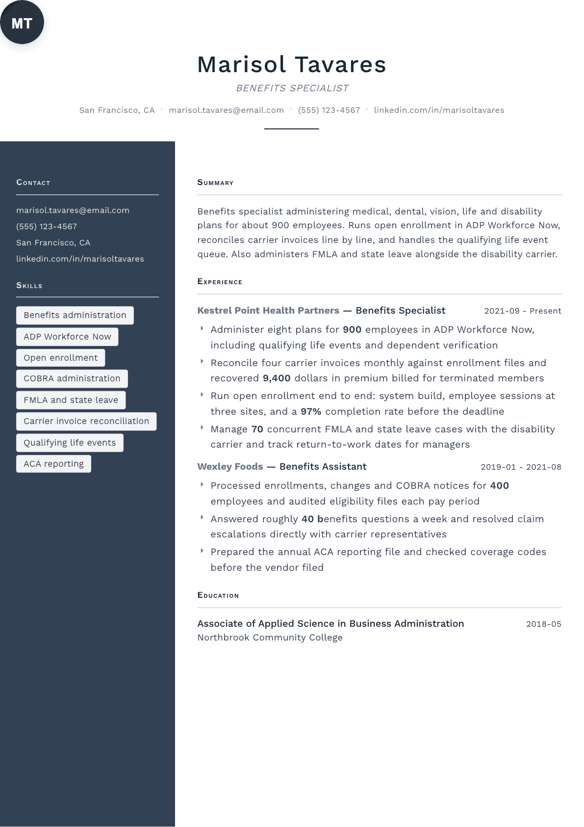 Benefits Specialist resume example, Fold template