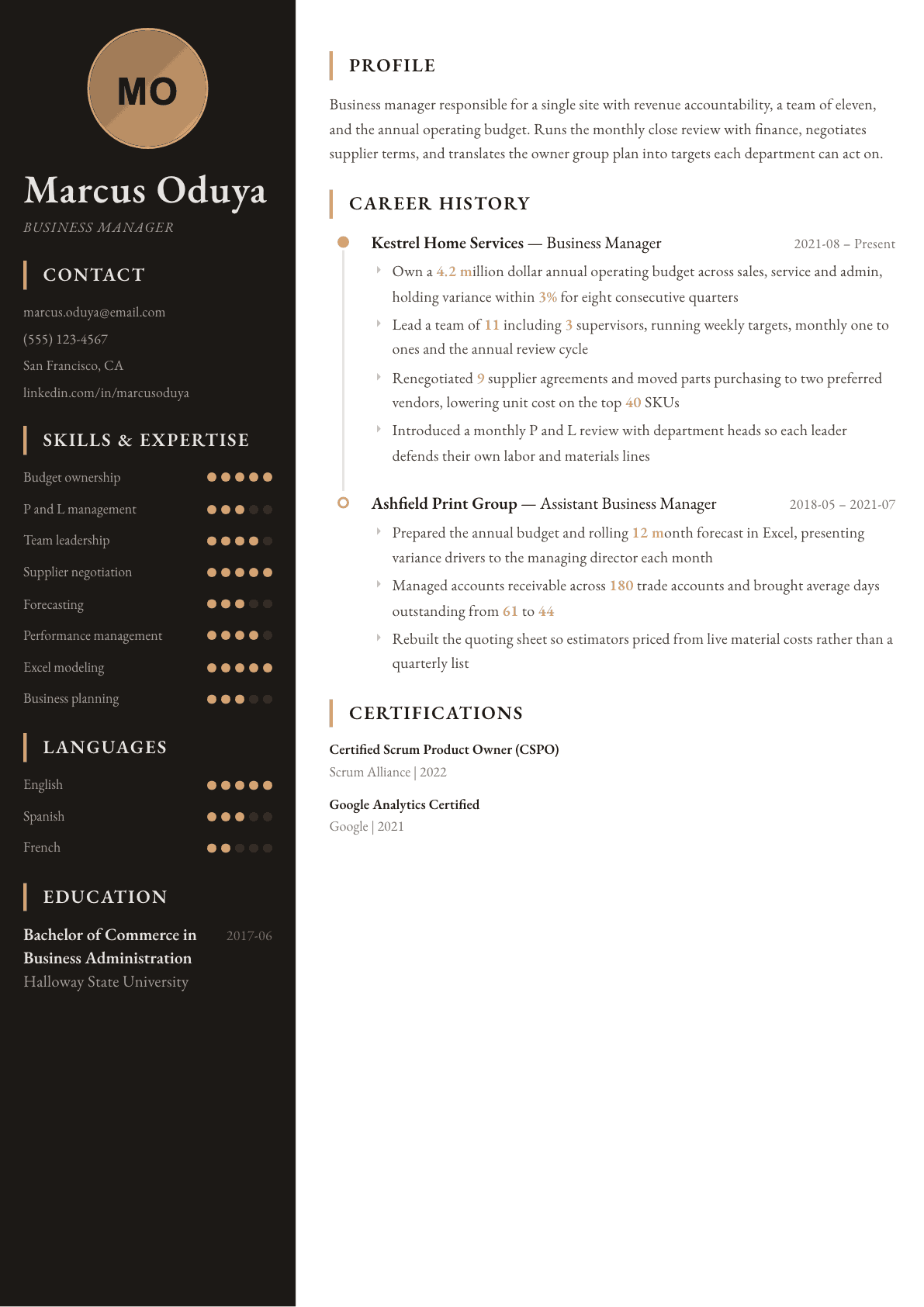 Business Manager resume example, Heritage template