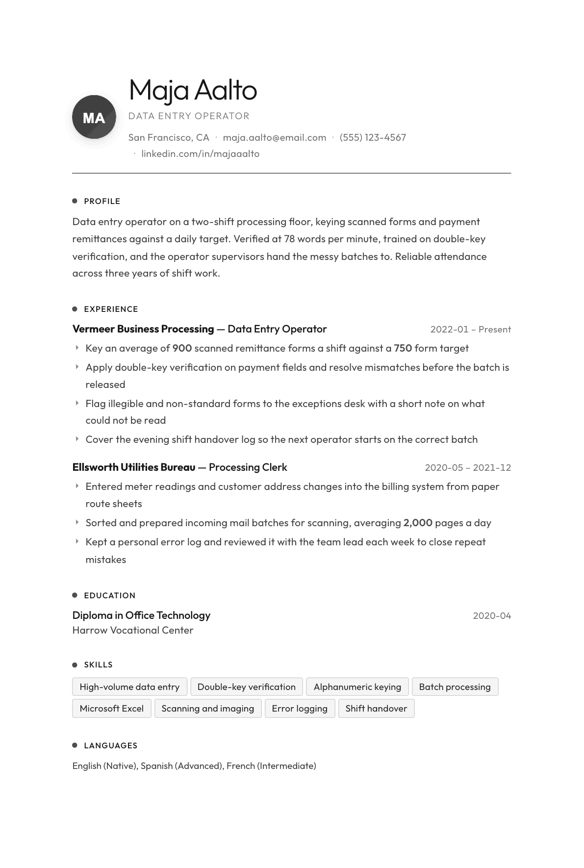 Data Entry Operator resume example, Flux template