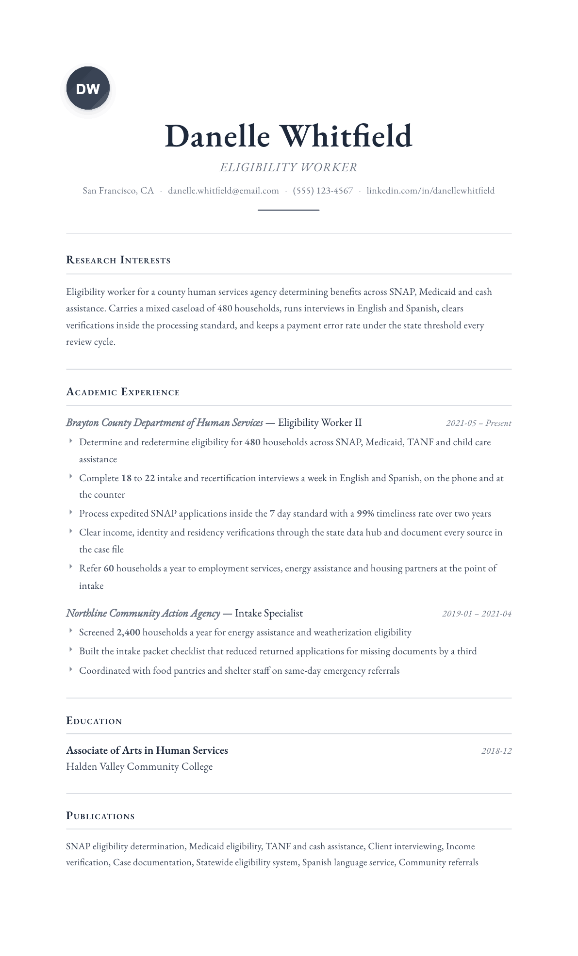 Eligibility Worker resume example, Scholar template
