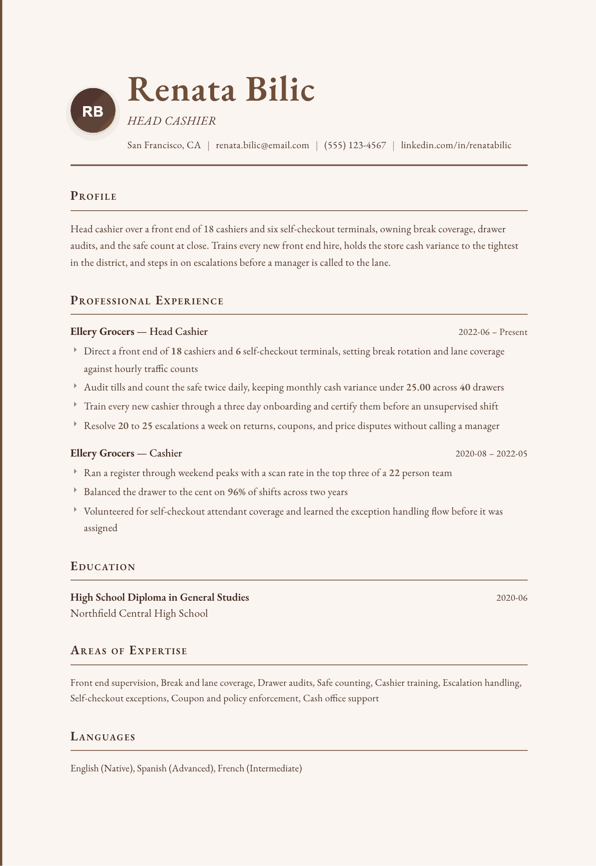 Head Cashier resume example, Vintage template