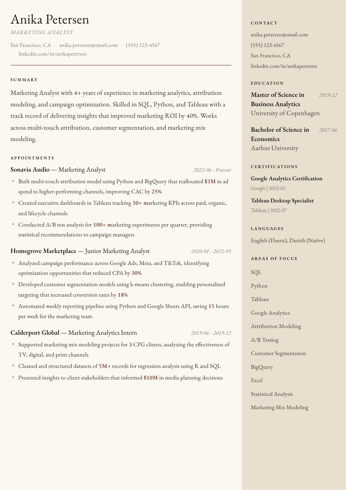 Marketing Analyst resume example, Manuscript template