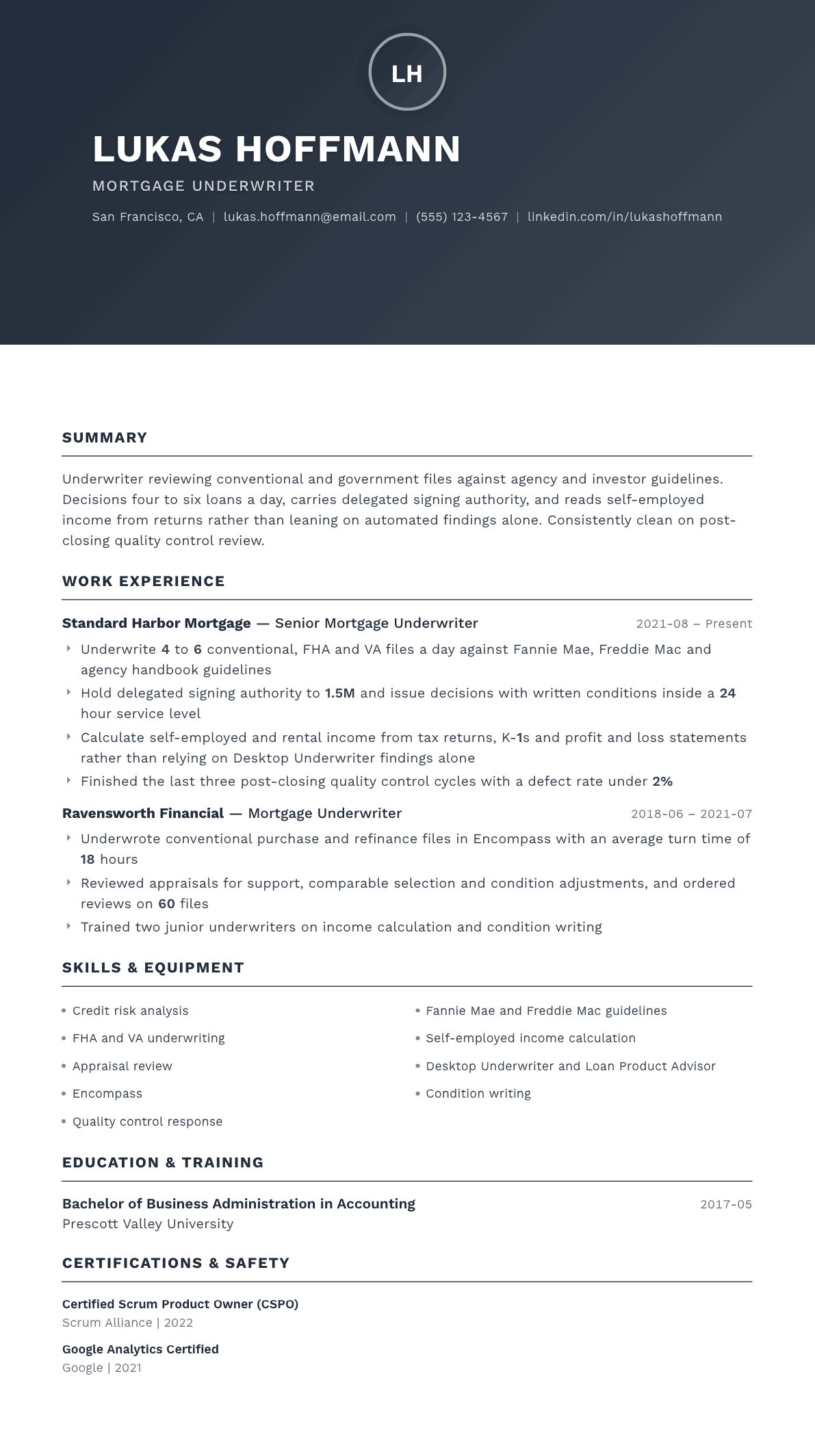 Mortgage Underwriter resume example, Foundation template