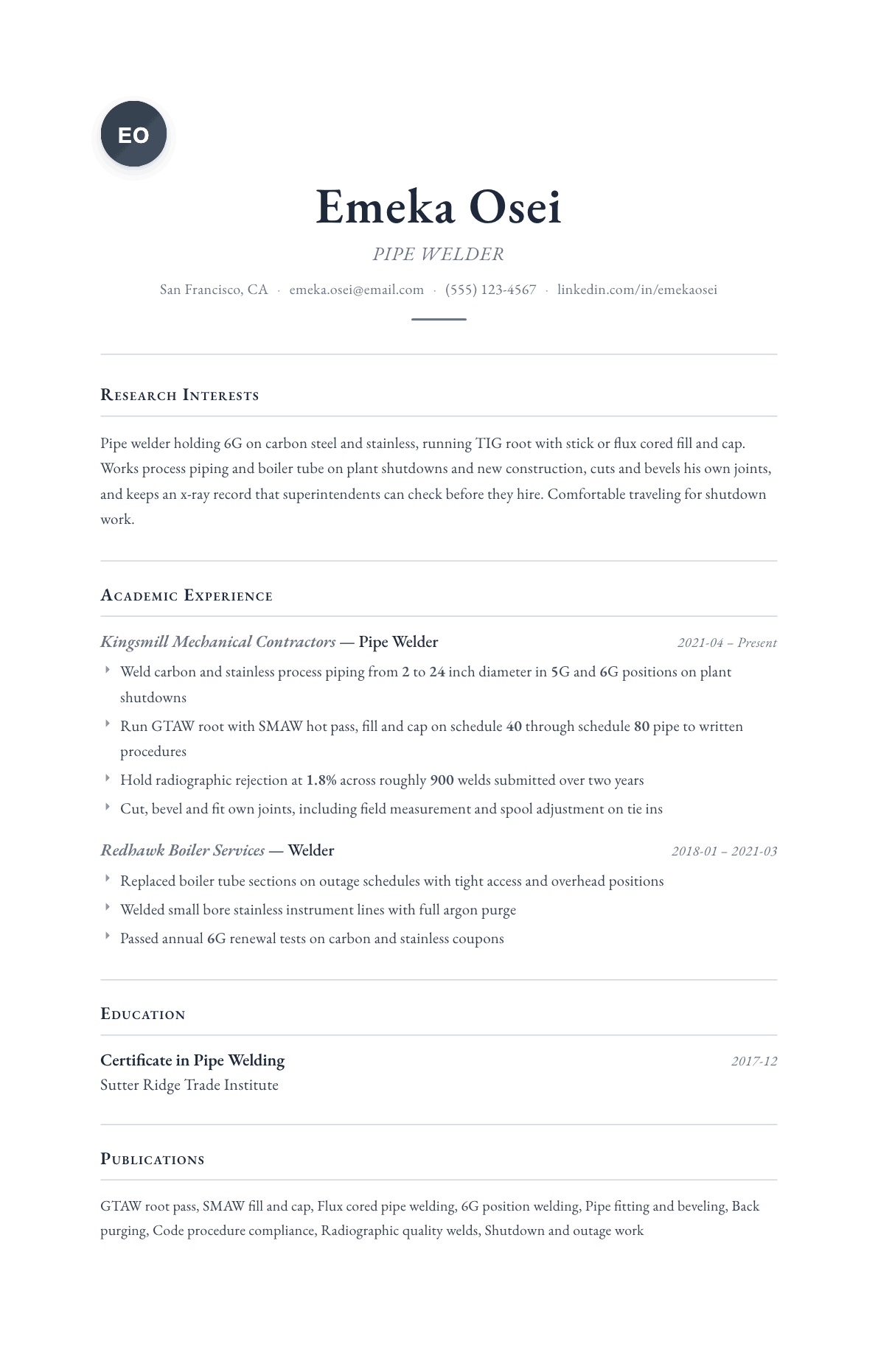 Pipe Welder resume example, Scholar template
