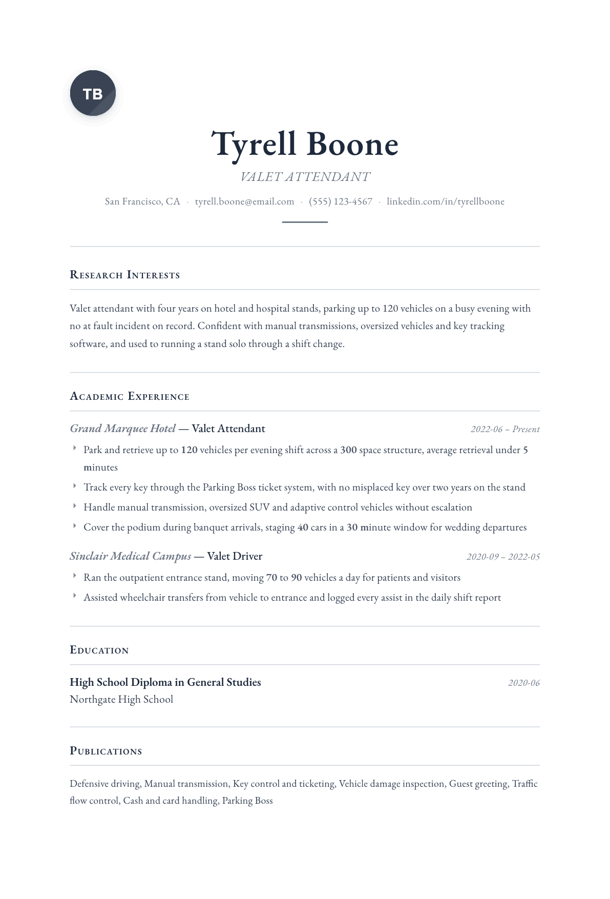 Valet Attendant resume example, Scholar template